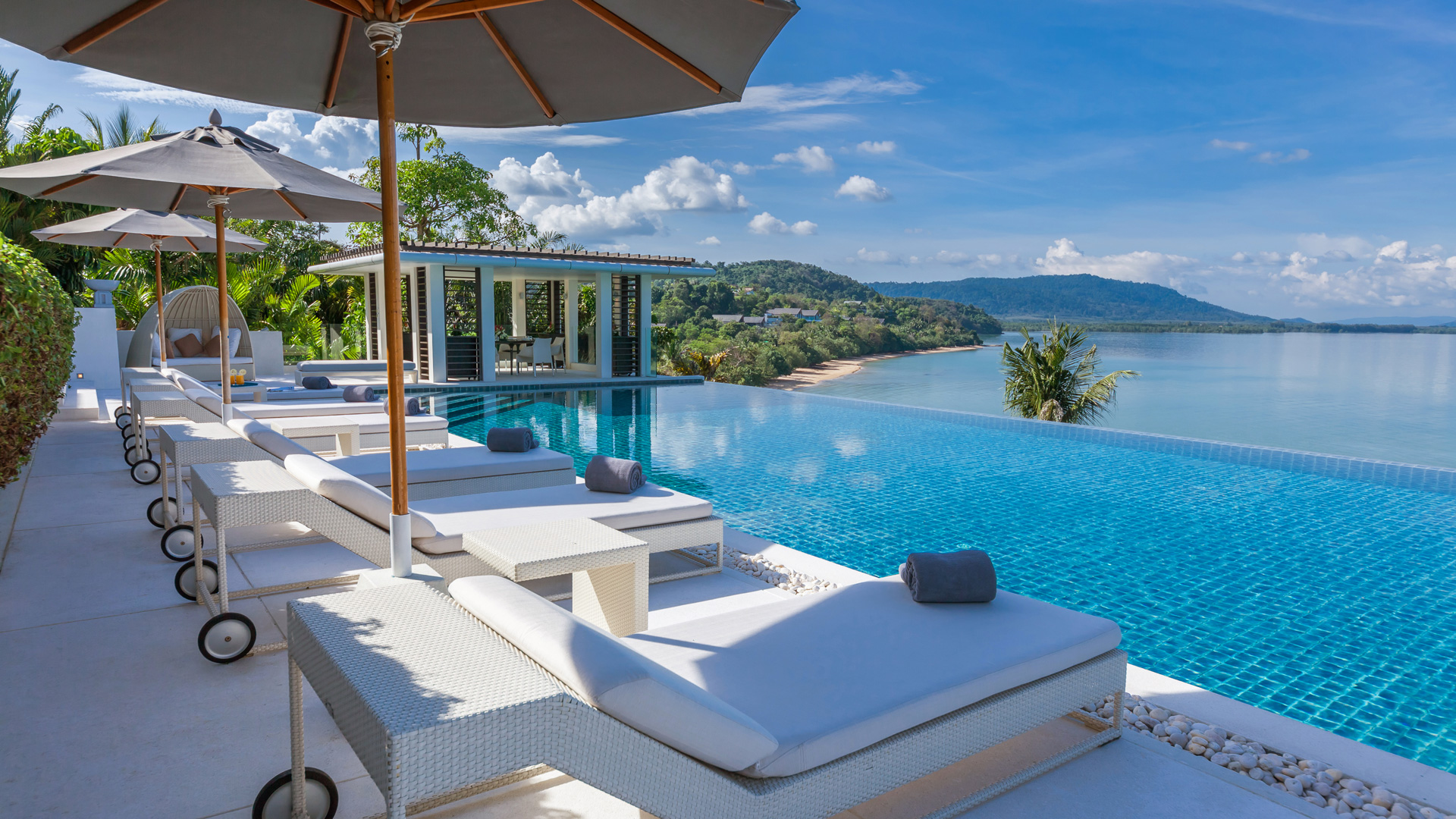 Ocean's 11 Villa - Luxury Villa Rental in Phuket w/ 6 Bedrooms